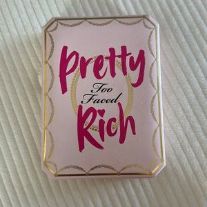 Too Faced Pretty in Rich Palette